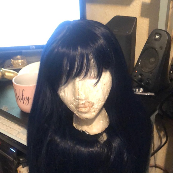 Cute MIDNIGHT BLUE 26” wig - Picture 1 of 1